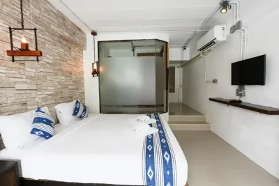 Doppel- oder Zweibettzimmer mit Balkon — The Nest Resort Patong